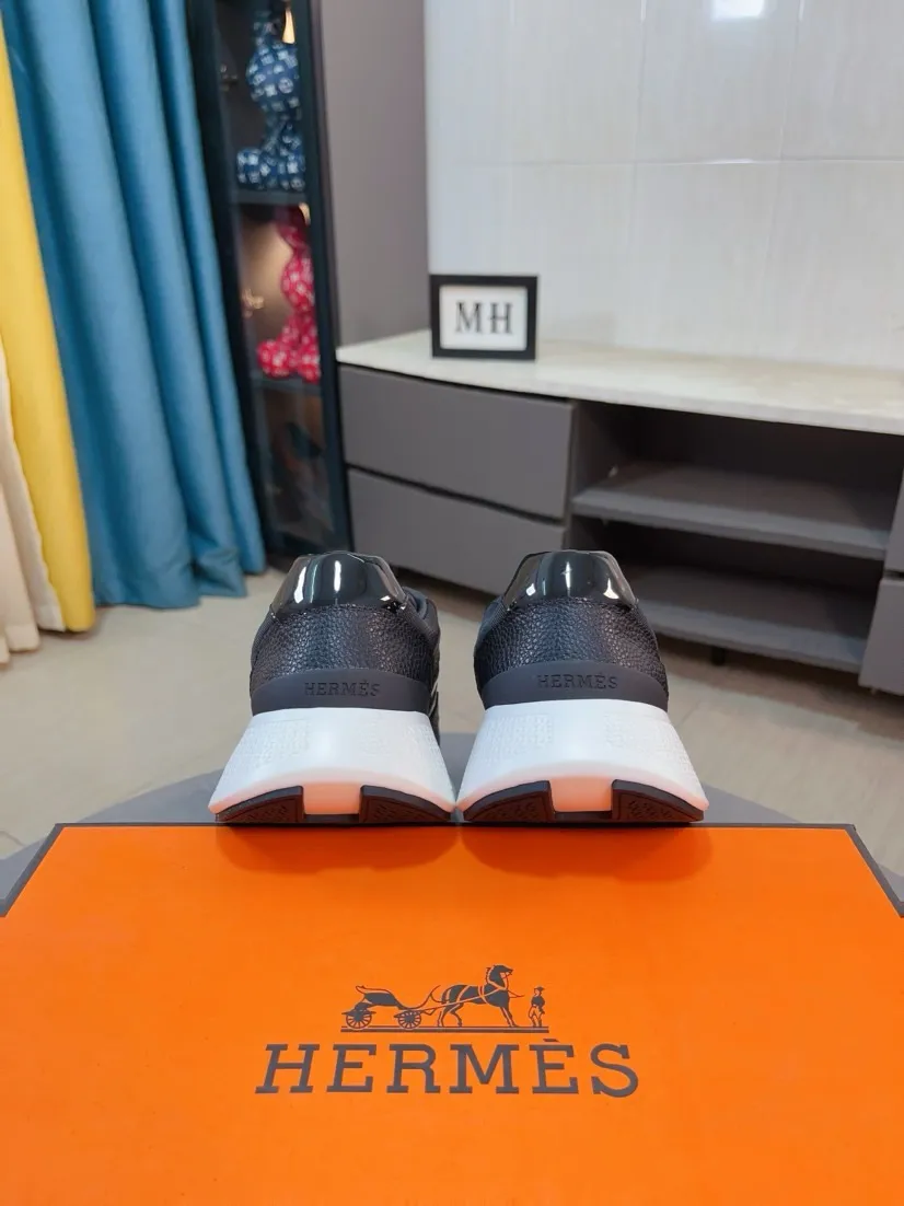 Men's shoes💰580🌸🌸【HERMES】Hermès high-end quality original shoe upper: 🔝tumbled calfskin, suede calfskin, shoe body sewn H totem, outsole: ultra-light TPU foam·rubber; two-color molded outsole, ultra-high quality control·fine workmanship: highlighting (high-end·luxury·grade) 38-44 (45 can be customized)
